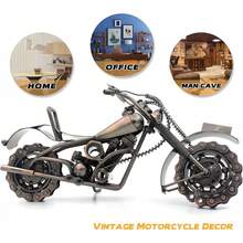 Statua di motocicletta fatta a mano - Regalo di compleanno unico per motociclisti, uomini, padre, figlio - Decorazione vintage per casa, ufficio, studio maschile - Modello artistico realizzato con rottami metallici