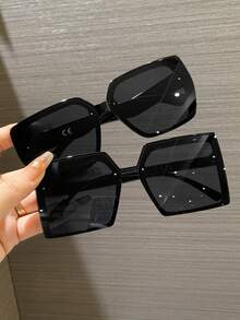2pcs Unisex Retro Square Oversized Black Sunglasses, Classic Design | UV Protection, Suitable For Outdoor, Beach, Daily Wear And Driving - Black - View 6