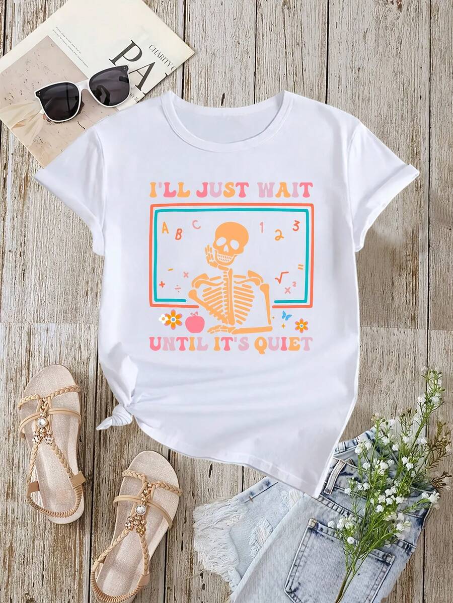 [Camiseta de guitarra humorística] Camiseta de manga corta casual para mujer con estampado geométrico colorido | "Esperaré hasta que esté tranquilo" Camiseta gráfica con esqueleto tocando la guitarra, cuello redondo, top de verano, lavable a máquina, idea de regalo para maestros, camiseta de guitarra, ropa humorística, diseño juguetón, tela de estiramiento medio - Atuendo del Día de San Patricio - Atuendos de verano para mujer - Tops de verano - Atuendos de vacaciones para mujer - Blanco - Ver 1