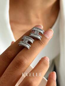 镶有方晶锆石的银耳环，优雅可爱的铜镀白金耳环，适合日常佩戴和聚会 - 銀色 - 查看 4