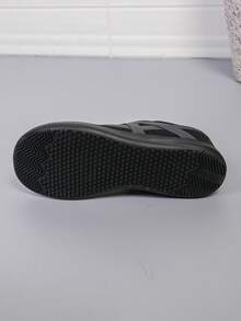 女士极简宽鞋头赤足跑步鞋 - 舒适防滑休闲鞋，宽鞋头设计，透气面料，零落差鞋底，适合步行和瑜伽，女士宽楦平底鞋，宽楦休闲运动鞋 - 黑灰 - 查看 10