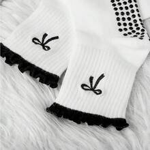 Non Slip Pilates Socks For Women - Cute Ruffle Yoga Socks With Grip, Embroidery Pattern - 黑色 - 查看 4