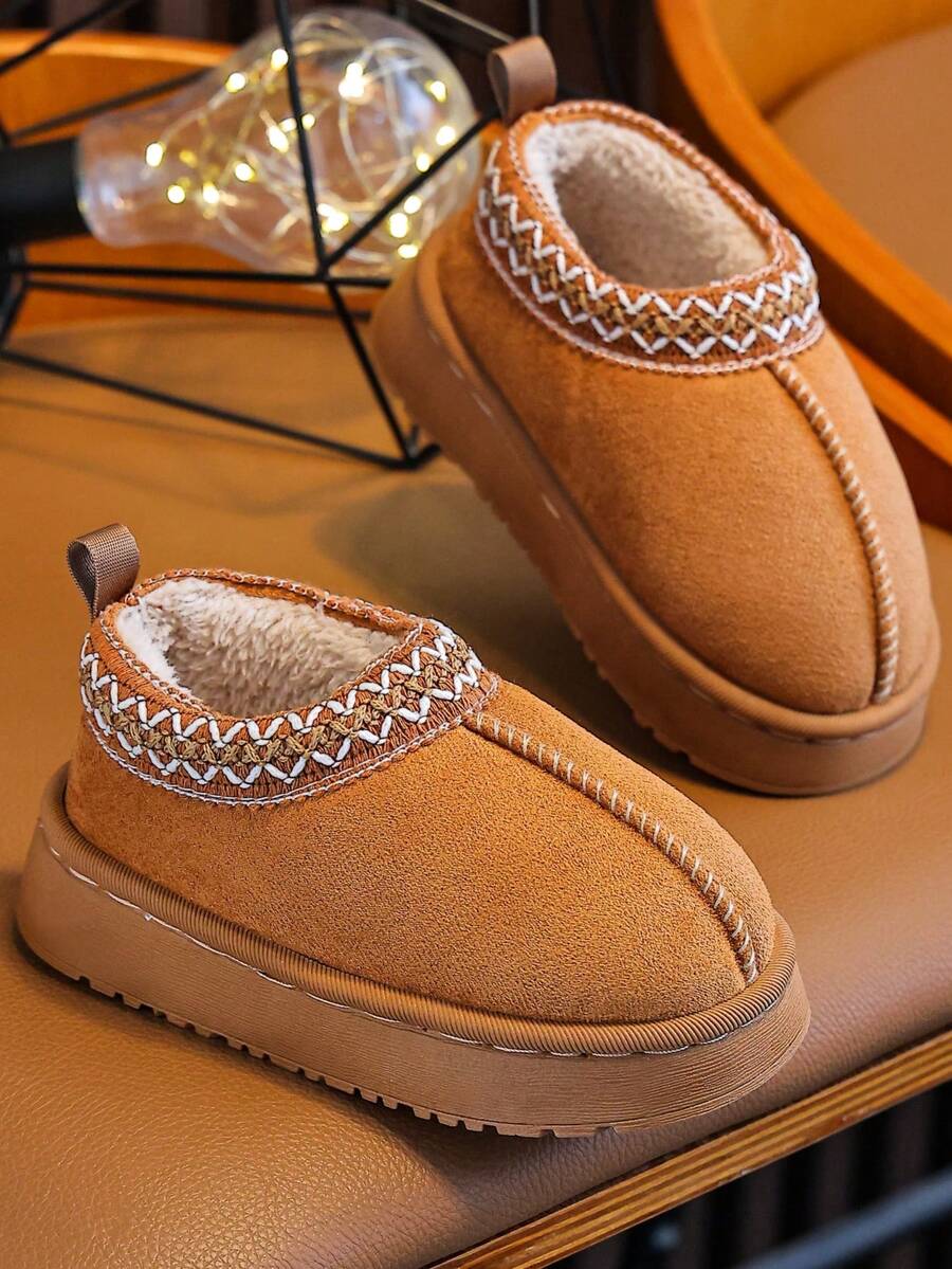 儿童靴子雪地靴秋冬儿童中大童男童女童小男孩女童室内居家毛毛鞋2025秋冬新款卧室居家拖鞋包跟软跟时尚简约大方复古风