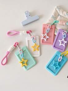 2 Peças Suporte de Cartão Pendente de Estrela, Suporte de Cartão de Acesso com Tampa Deslizante, Suporte de Cartão de Estrela de 3 Polegadas, Capa Protetora de Foto de Ídolo INS, Capa Protetora de Foto DIY Pendente de Estrela com Cordão, Armazenamento de Cartão de Identificação (Estilo de Cartão Aleatório)