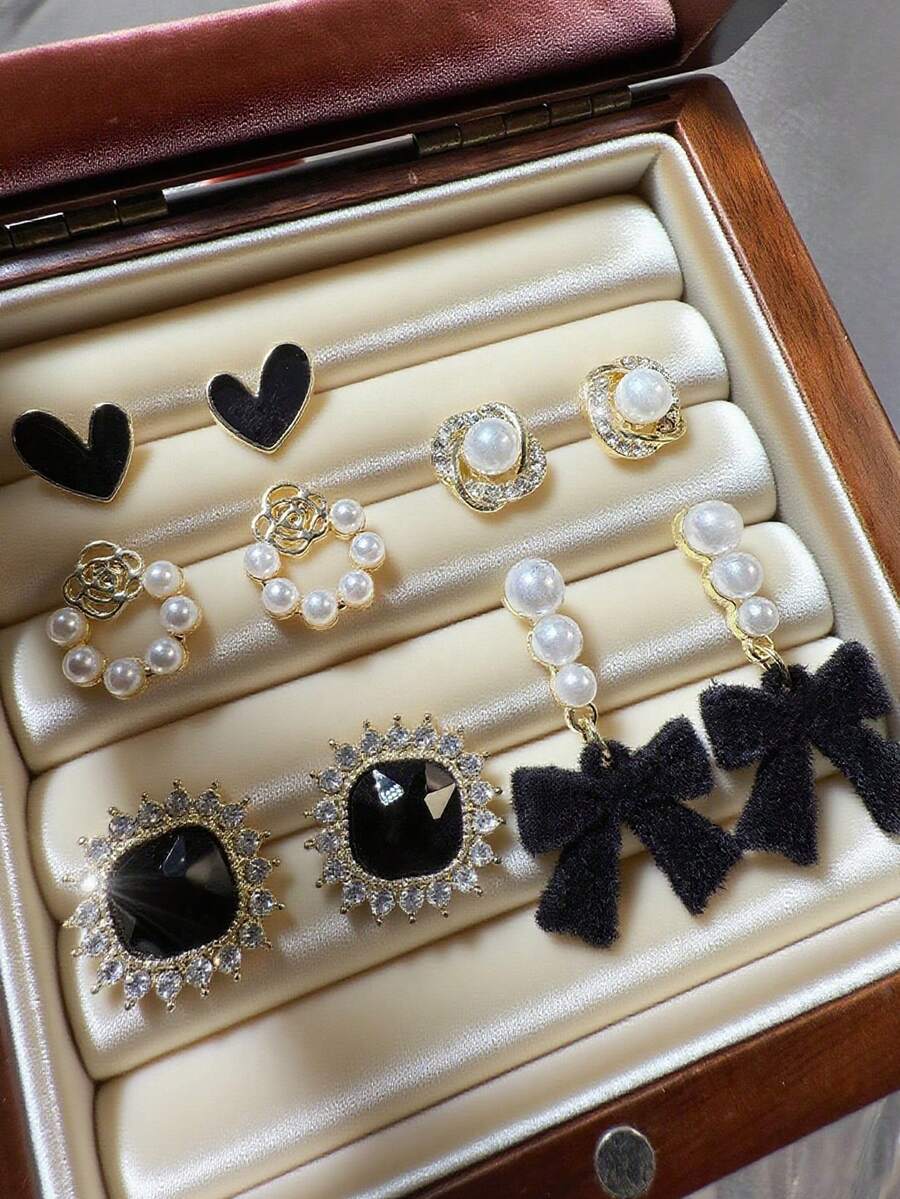 5pcs/Set Vintage Style Black Heart Flocked Bow Hollow Flower Petal Rhinestone Square Stud Earrings, Suitable For Women Everyday And Festivals Wear (No Box) - Set a - View 1