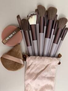 13pcs Professional Facial Makeup Brush Set Bevel&Taper Foundation Brush Contour Brush Blush Brush Powder Brush Eyeshadow Brush Concealer Brush Highlight Brush Smudge Brush + 2pcs Brown Makeup Sponges, Eye Shadow, Foundation, BB Cream, Concealer Makeup Brushes, Soft All-In-One Makeup Tools For Women,Easy To Carrying,Set For Travel,Gift For Women&Girls Random Color