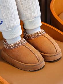 儿童靴子雪地靴秋冬儿童中大童男童女童小男孩女童室内居家毛毛鞋2025秋冬新款卧室居家拖鞋包跟软跟时尚简约大方复古风