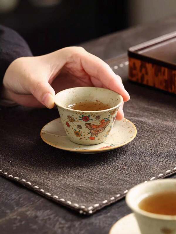 طقم فنجان وصحن سيراميك أزرق وأبيض، وحامل أكواب مقاوم للحرارة، وكوب أحمر مزخرف بالفراشات والزهور، كوب شخصي للمنزل والحفلات وتذوق الشاي