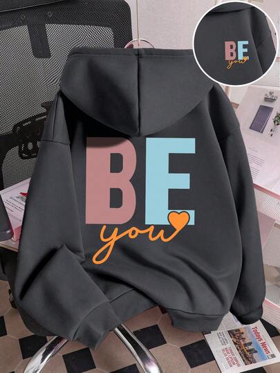 少女字母图案印花保暖卫衣