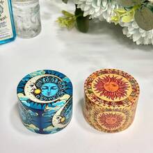 1 pieza Molinillo de especias portátil con luna azul y sol marrón, Moledor de polvo de especias, Accesorios para hombres y mujeres, Regalo para el Día de San Valentín, Navidad, Halloween - Multicolor - Ver 2