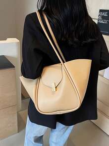 经典时尚的女士单肩包，采用经典纯色PU防水面料制成，搭配五金装饰设计，大容量单肩包和多功能休闲通勤包，非常适合旅行购物、通勤上班、外出聚会约会等各种场合。也可作为礼物赠送给朋友 - 查看 3