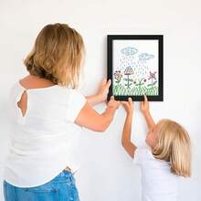 Americanflat - Marco de arte para niños de 10 x 12,5 pulgadas, marco de fotos de carga frontal para obras de arte, uso como marco de fotos de 8,5 x 11 pulgadas con tapete – Mi obra maestra - Negro - Ver 11