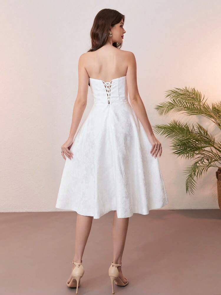 刺绣甜心领无袖A字蕾丝中长连衣裙，A字缎面新娘母亲礼服，饰有蕾丝贴花 - 白色 - 查看 2