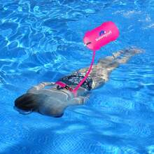 TAGNEFLOR Boya de Natación Aguas Abiertas - Flotador de Natación Salvaje,Flotador de Remolque Ligero con Bolsillo Impermeable para Teléfono |  Visibilidad Alta | Adultos/Niños - Naranja - Ver 4