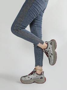 Women's New Thick Sole Anti-Slip Outdoor Sports Fashionable Casual Running Chunky Sneakers - Burgundy - View 6