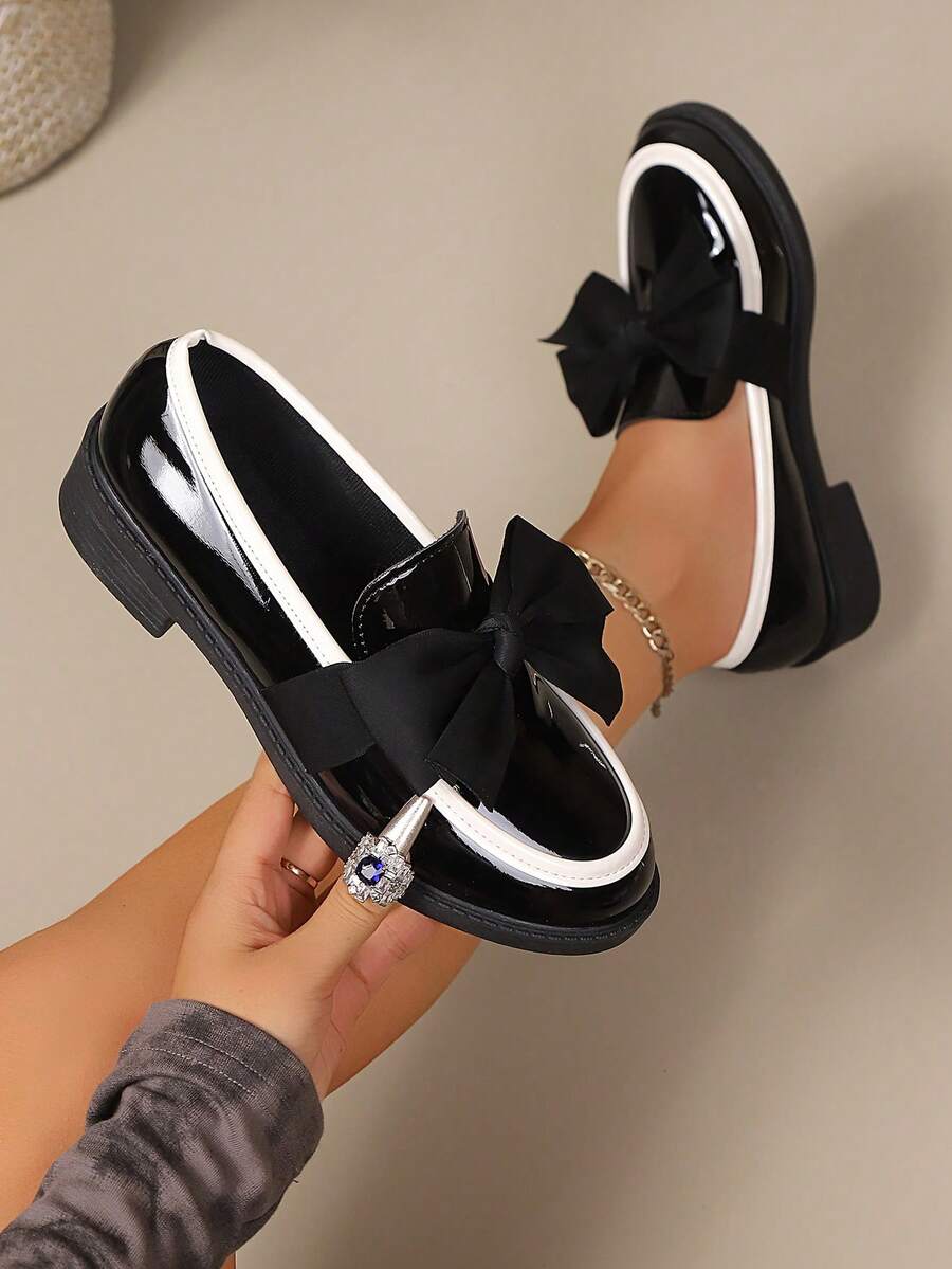 Women's Commuting Black & White Contrast Bow Decor Flat Shoes, British School Style Slip-On Loafers, Casual Mid-Heel Sneakers, Versatile For Daily Wear, Suitable For Size 35-44, Autumn/Winter & All Season