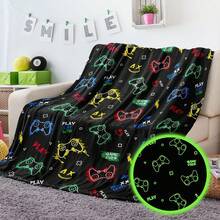 1pc Comes With A Game Console Controller Pattern Design And A Flannel Blanket That Can Glow At Night. It Is Made Of High-Quality Flannel Fabric, Soft And Skin Friendly, More Suitable For Teenagers To Use, Warm And Comfortable, Suitable For Sofas, Bedrooms And Travel, And Is An Excellent Gift For Friends And Classmates, - Black - View 10