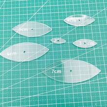 8 قوالب تشكيل أكريليكية على شكل قلب، قوالب خياطة بخطوط شبكية، مثالية لأعمال التكعيبية واليدوية، لوازم أعمال التكعيبية | نماذج على شكل قلب | مواد يدوية، لوازم أعمال التكعيبية