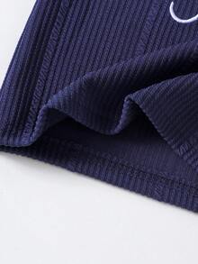 2 piezas Conjunto de niña elegante para la escuela con blusa de manga larga negra + falda a cuadros rojos y negros, ligero para primavera y otoño