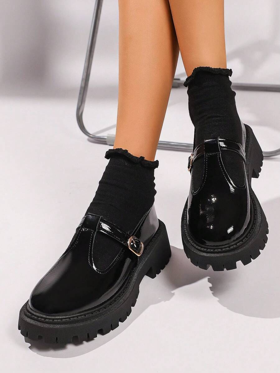 Women's New Thick Sole Loafers, Fashion Versatile Spring/Summer 2025 Chain Leather Shoes, Slimming Flats - Black - View 1