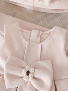 女宝宝可爱纯色花领毛绒装饰长袖开衫，蝴蝶结拼布下摆 A 字裙，配花饰帽子，适合秋冬季休闲外出 - 杏色 - 查看 5