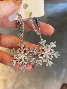 1 par de pendientes elegantes con colgante de lágrima con diseño de copos de nieve, adecuados para mujeres en cualquier ocasión, regalo navideño - Plateado - Ver 2