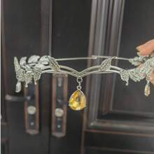 Vương miện đính đá lấp lánh, thích hợp cho tiệc hóa trang Halloween, băng đô tai tiên mềm mại, phụ kiện đội đầu hoa lá cho khu rừng huyền ảo, hoàn hảo cho lễ hội thời Phục Hưng và phụ kiện trang phục giả tưởng, phụ kiện tóc, đám cưới, hoạt động ngoài trời, kỳ nghỉ, du lịch, phụ kiện trang phục và quà tặng. - Bạc - Xem 12