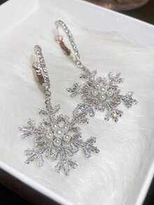1 par de pendientes elegantes con colgante de lágrima con diseño de copos de nieve, adecuados para mujeres en cualquier ocasión, regalo navideño - Plateado - Ver 4