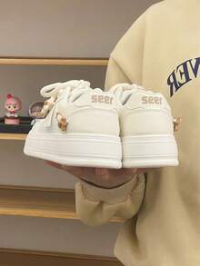 Cartoon lässige süße Preppy College Sport Mode Straßen Stoff Schnalle dicke Sohle Chunky Sneaker, Outdoor Lässig Schuhe für alle Jahreszeiten, Größe 35-40