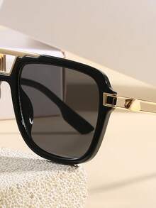 Sporty Outdoor Y2K Retro Driving Travel Beach Unisex Summer Big Frame Fashion Sunglasses, Women's Fashion Sunglasses, Suitable For Office Desk And Home Decor, Eyewear Accessories, Decorative Accessories, Durable Structure, Women's Fashionable Square Sunglasses, Full Frame, Metal Hinges, Suitable For Daily Use, Commuting, Fashion Photography, Holiday Gifts, Daily Eyewear | Minimalist Style | Durable Sunglasses