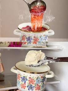 1 pièce Pot à couvercle double avec revêtement émaillé - Bocal à graisse résistant à la chaleur, récipient de stockage alimentaire portable, grand et durable pour le stockage du saindoux, du beurre, de la graisse, pour le stockage alimentaire extérieur, convient à la décoration de cuisine de style ferme - Idéal pour les condiments, les épices, les sauces - Outil de cuisine et de cuisson essentiel