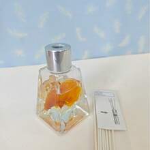 50ml Modern Aesthetic Reed Diffuser With Dried Blooms - Thoughtful Gift For Home Office Use.