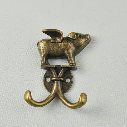 Flying Pig Hook - Retro Wing Design, Easy-To-Install Metal Coat Rack, Unique Home Decoration For Doorway, Bedroom, Bathroom - Casual Style Creative Hook