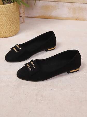 Platta slip-on-skor med spetsiga tå för kvinnor, ny mjuk botten, låg klack, halkfri, vardaglig, moderiktig strassdekor, lätt, enfärgad, andningsbar. (För breda fötter, rekommenderar att beställa en storlek större)