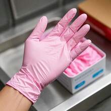 50/100 Stück Einweg-Handschuhe in hellem Rosa, für Haushaltsreinigung, Malerei, Schönheit, Haarstyling, Reinigung Zuhause, Küchenreinigung, Partyaufräumen, Weihnachts- und Neujahrsreinigungsbedarf