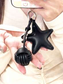 1PC Five-Pointed Star Key Chain, Star Shaped Keychain, Handmade Pentagrams Pendant Key Chain, Leather Star Pendant Versatile Bag Charm Phone Case Camera Key Chain, Leather Pentagram Woven Ball Pendant Christmas Gift