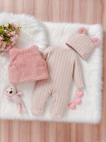 Bhchntiy 3 件套女婴秋冬套装：罗纹心形刺绣连体衣、纯色披肩背心和可爱耳帽，休闲时尚