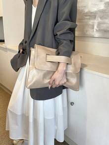 Dedoo 一件装女士时尚复古油皮斜挎包。都市时尚，休闲简约，优雅百搭。可挎在手上、腋下或全身。适合通勤、收纳笔记本电脑、购物、旅行、情人节礼物、送给妈妈等场合。 - 卡其色 - 查看 5