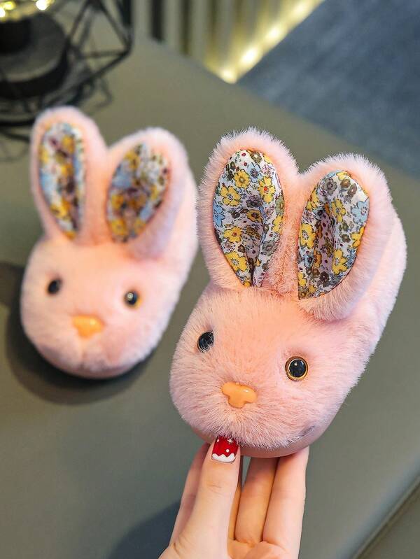 زوج من الأحذية الداخلية للأطفال بتصميم أرنب، أحذية منزلية كرتونية جميلة، أحذية فرو دافئة بدون ظهر للبنات في فصل الشتاء