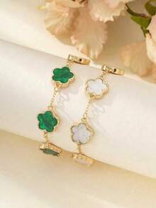 2pcs Classic White & Black Clover Bracelets, Fashionable, Elegant, Vintage, Suitable For Daily, Commute, Parties, Gifts For Friends. The Black One Has A Protective Layer That Can Be Peeled Off Before Wearing. - Multicolor - View 2