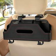 这款单包装卡通水豚造型多功能后座储物盒，专为熊猫主题汽车设计。它配备便捷的水瓶杯架和纸巾盒，兼容所有车型。不仅是汽车装饰、车内收纳和纸巾整理的理想之选，还集成了多种汽车挂钩功能。