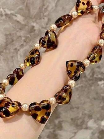 1 Pc Retro Leopard Print Heart-Shaped Pearl Beaded Necklace - Small-Scale Fashionable High-End Design With Luxury Feel - Heart-Shaped Lockbone Chain
