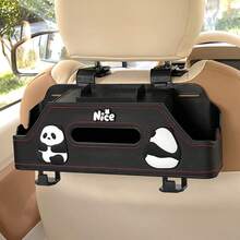 这款单包装卡通水豚造型多功能后座储物盒，专为熊猫主题汽车设计。它配备便捷的水瓶杯架和纸巾盒，兼容所有车型。不仅是汽车装饰、车内收纳和纸巾整理的理想之选，还集成了多种汽车挂钩功能。