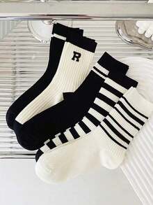 1/5 Pairs Random Letter Print Crew Socks, Fall Socks - Black and White - View 5
