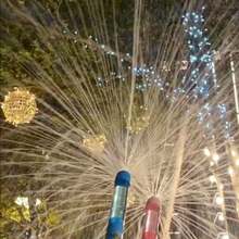 Pistolas de agua con fuegos artificiales, diversión acuática de verano, juego de fiesta de agua, juguetes de agua para piscina familiar al aire libre, juguetes de agua para exteriores, un accesorio para tomar fotos bonitas, amigos, diversión de verano para jóvenes, piscinas para jóvenes, regalos de Navidad para jóvenes, maquillaje para jóvenes, fiesta de cumpleaños para jóvenes, día de piscina, (las pegatinas son aleatorias)