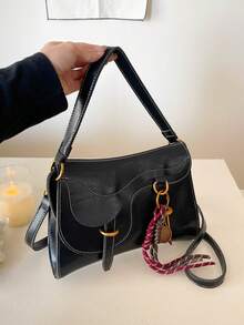 1 件女士纯色复古 PU 单肩斜挎包（尺寸：26 * 19 * 6 厘米），时尚经典手提包，带钥匙扣吊坠和配饰，适合放置手机、钱包、通勤、办公室、购物 - 黑色 - 查看 1
