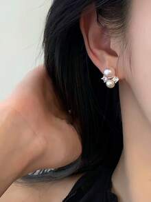 1 Pair Elegant, Charming, Gentle, Personalized Faux Pearl & Crystal Stud Earrings, Suitable For Women's Daily, Commute, Engagement, Gala, Holiday Wear - Silver - View 4