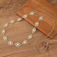 Ein neuer goldener Taillenkettenakzessoire für Frauen, passend zu westlichen Damengürteln, perfekt zum Kombinieren mit Röcken und passenden Outfits. Es verfügt über eine Taillenkette mit eingearbeiteten Kunststoffperlen-Ketten, was es zu einem ausgezeichneten Geschenk für eine Freundin macht. Es ist sehr geeignet für Frauen zum Tragen im Freien, bei Veranstaltungen und Partys im Frühling, Sommer, Herbst und Winter.