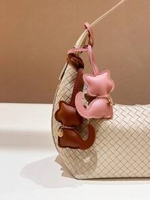 1PC PU Leather Cartoon Cat Keychain – Cute Kawaii Kitten Bag Charm & Keyring, Fashion Animal Pendant Gift, Keychain Accessories Car Pendant Can Be Used For Bag Pendant Pendant. Gift Accessories Decor Present Car Women Key Chain Charms Back To School Supplies