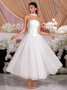 Vestido de fiesta elegante blanco de dos piezas con falda de parche de cinta, cuello halter sin tirantes, cintura alta, espalda descubierta y cordones para graduación, baile de graduación, fiesta de cumpleaños, cita, fiesta de bienvenida, reunión de clase, boda o cena formal